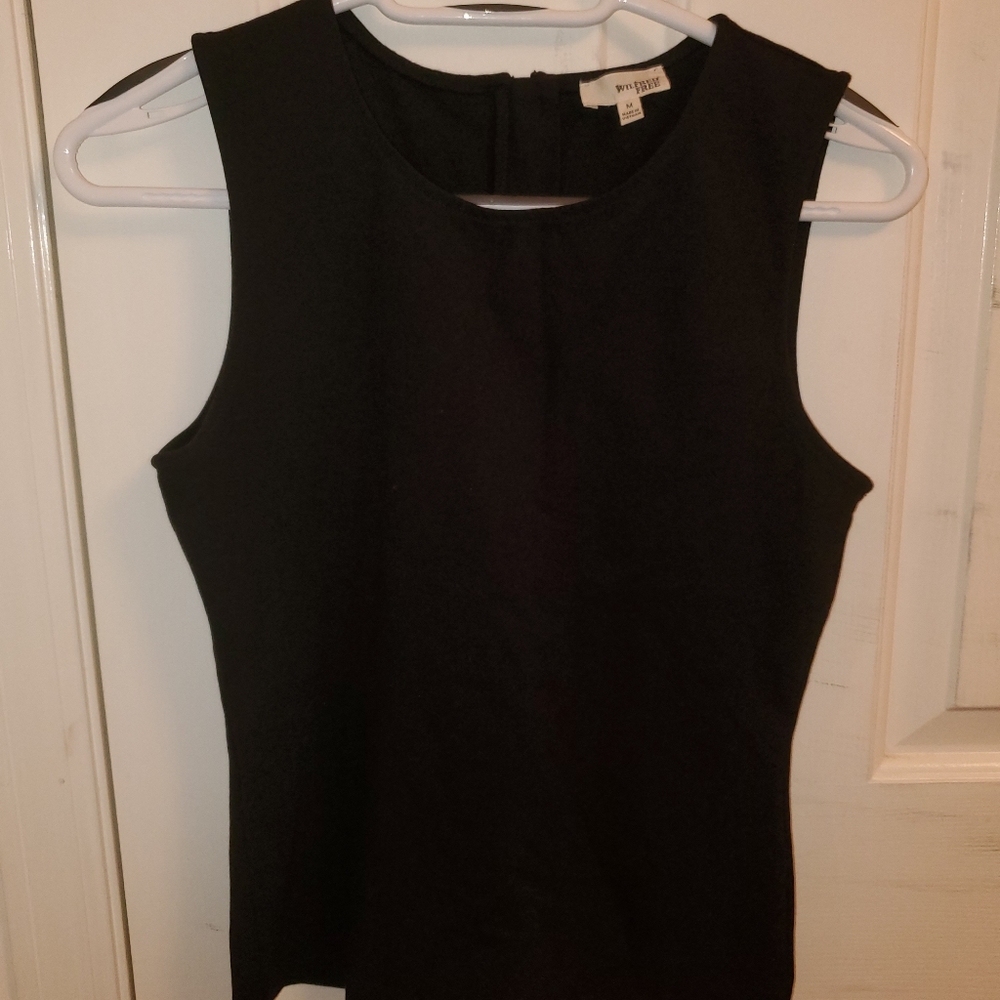 Aritzia Wilfred Black Top